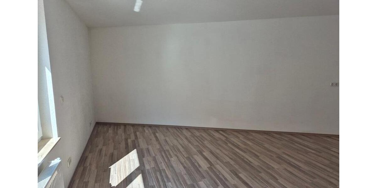 Erdgeschoßwohnung Wallhausen - 2 Zimmer, 54 m&sup2;, 350&euro; | Angebot:21368243