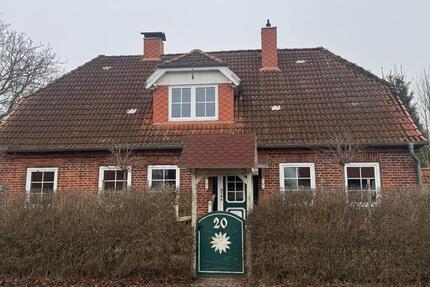 Haus Neubukow - 7 Zimmer, 215 m&sup2;, 229.000&euro; | Angebot:25636021