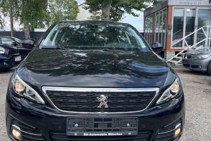 Peugeot 308 174.000 km 7.950 &euro; München 81243