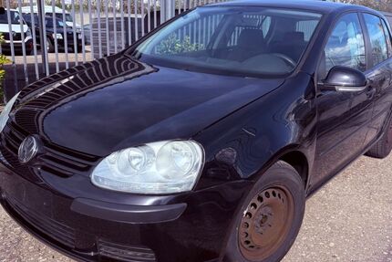 VW Golf 192.000 km 2.490 &euro; Markt Schwaben 85570