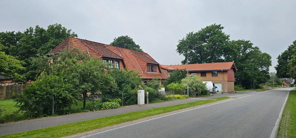 5-Zimmer-Wohnung auf Hof in Neuberend - Pferdehaltung möglich