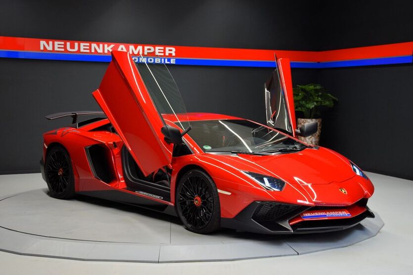 Lamborghini Aventador 17.500 km 399.890 € Remscheid 42853