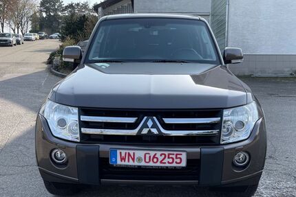Mitsubishi Pajero 166.000 km 17.900 &euro; Marbach am Neckar 71672