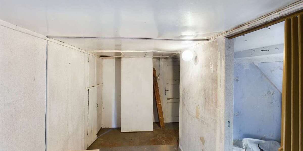 Einfamilienhaus mit viel Potenzial, großem Grundstück und vielseitig nutzbarem Nebengebäude - Einfamilienhaus Grimme Grimme | Angebot:25717453