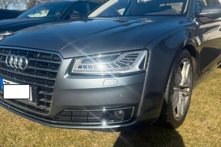 Audi A8 318.721 km 18.900 &euro; Raguhn-Jeßnitz 06779