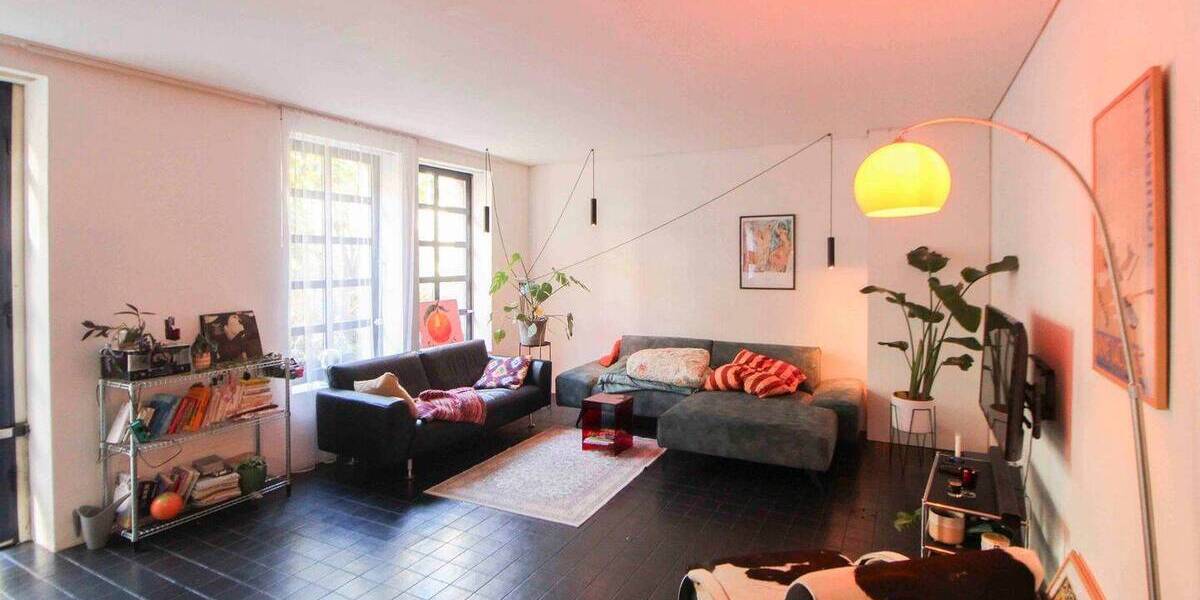 Etagenwohnung Stuttgart Mitte - 2 Zimmer, 90 m&sup2;, 499.000&euro; | Angebot:26016571