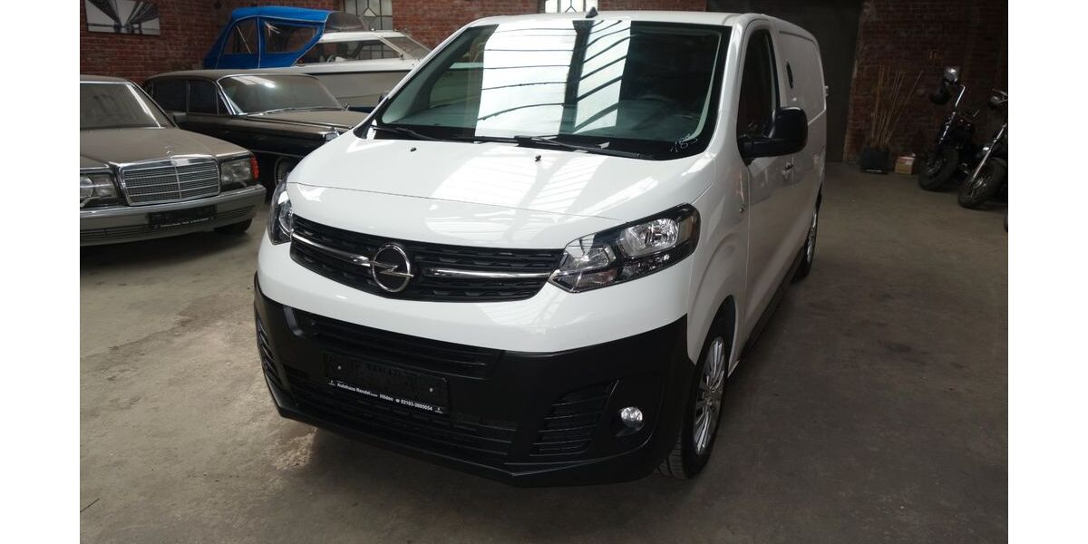 Opel Vivaro 136.532 km 13.980 &euro; Hilden 40721