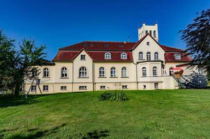 Haus zum Kaufen in Sanitz Wendfeld 1.300.000 € 770 m²