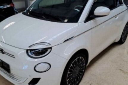 Fiat 500e 6.000 km 23.970 &euro; Helmstedt 38350