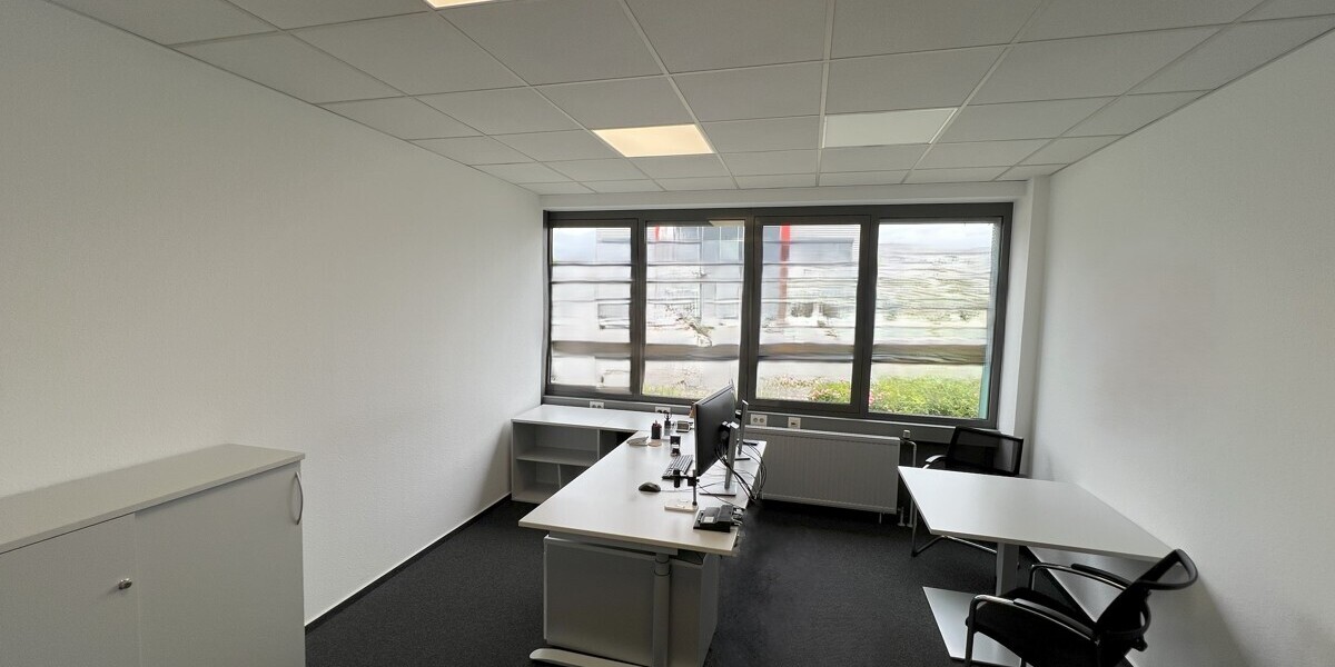 Lager-Produktionsanlage mit Büro in Lübbecke zimmer