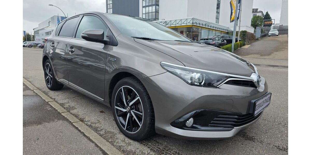 Toyota Auris 111.800 km 13.490 € Kornwestheim (bei Stuttgart) 70806