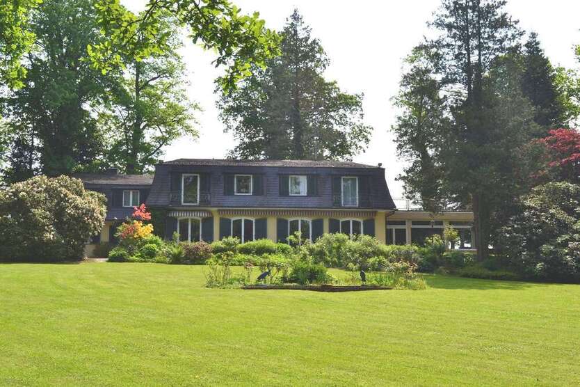 Haus zum Kaufen in Hauzenberg 980.000 € 196 m²