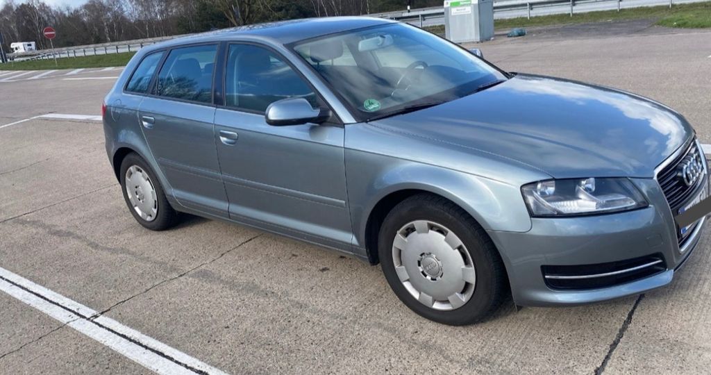 Audi A3 210.000 km 6.100 &euro; Bremerhaven 27578