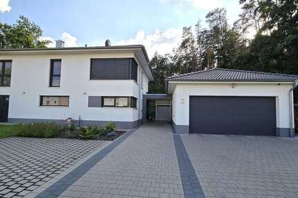 Haus zum Kaufen in Schwabach 1.540.000 € 252 m²