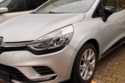 Renault Clio 33.000 km 11.990 &euro; Oldenburg 26125