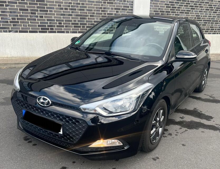 i20
