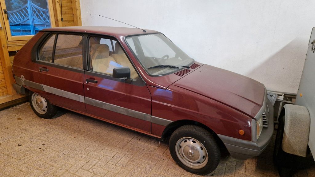 Citroen Visa 70.202 km 1.999 &euro; Hungen 35410