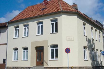 Haus Warin - 10 Zimmer, 215 m&sup2;, 222.000&euro; | Angebot:26224158