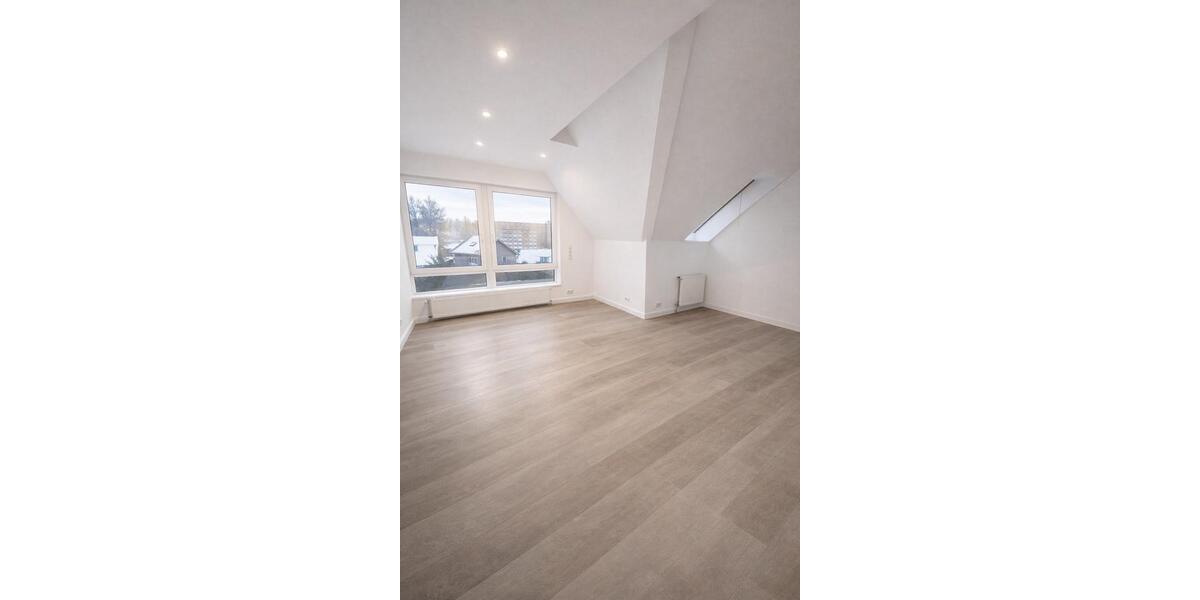 Etagenwohnung Rosengarten - 5 Zimmer, 160 m&sup2;, 1.700&euro; | Angebot:24843001