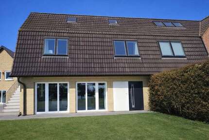 Haus Pinneberg - 9 Zimmer, 204 m&sup2;, 569.000&euro; | Angebot:24975901