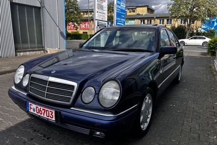 Mercedes E 320