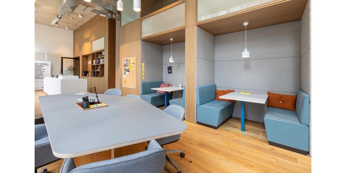Werde Teil eines kollaborativen Coworking-Umfelds in Spaces Die Fabrik zimmer