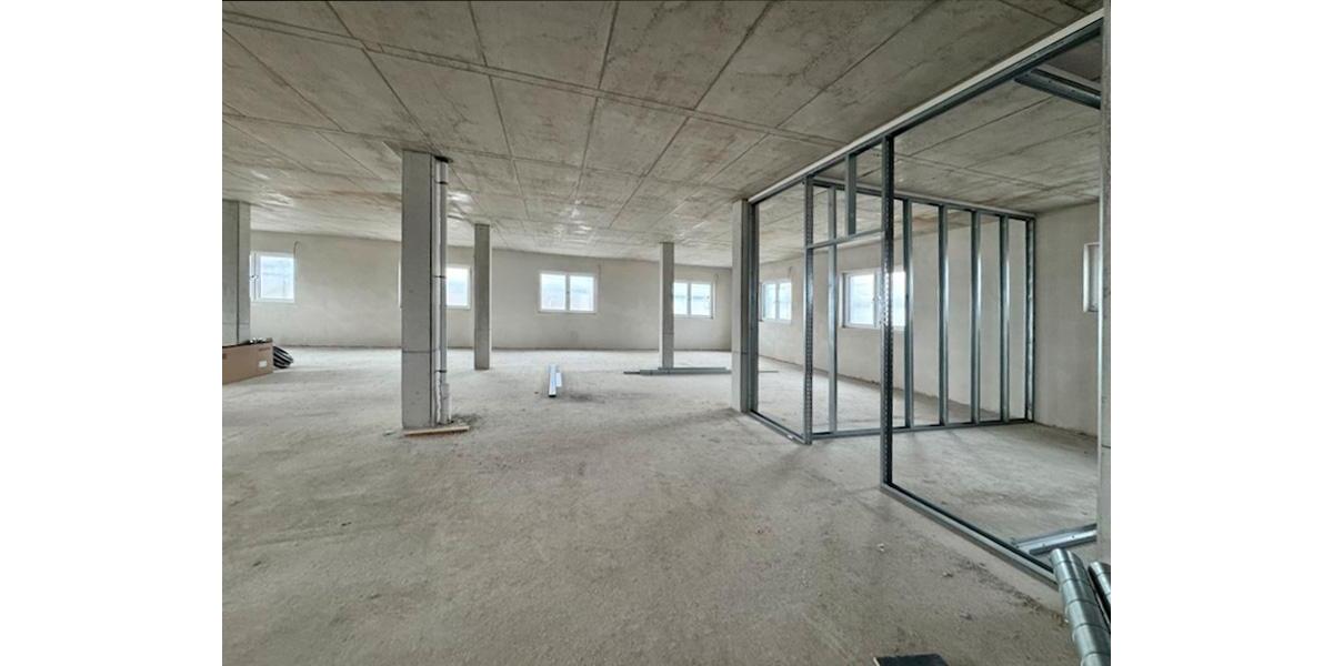 Jetzt noch mitgestalten! Teilbare Erdgeschoss BüroPraxis Ebene mit Parkflächen in Mühlhausen zimmer