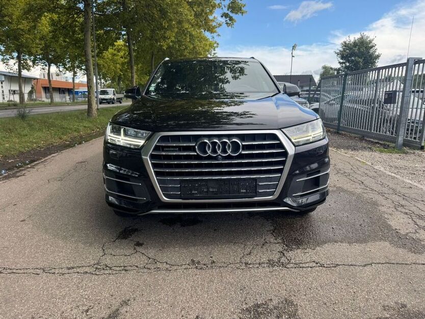 Q7