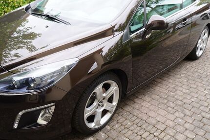 Peugeot 308 71.800 km 7.950 &euro; Fulda 36039