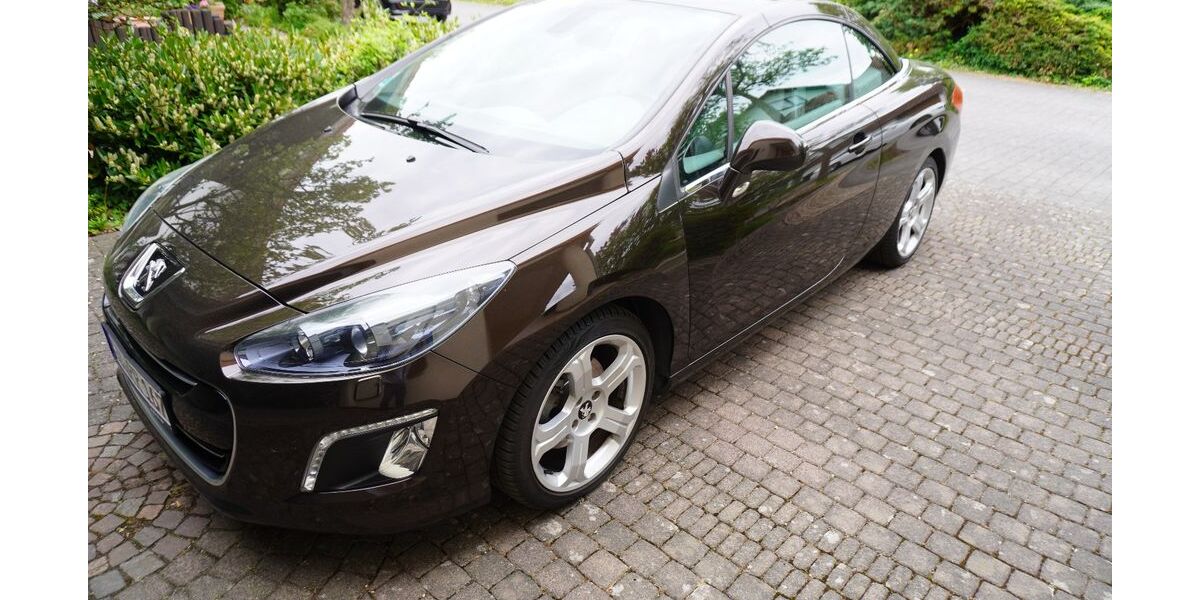 Peugeot 308 71.800 km 7.950 &euro; Fulda 36039