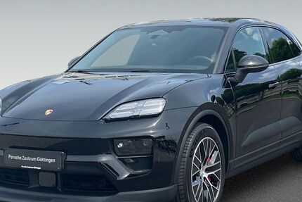 Porsche Macan 9.900 km 87.890 &euro; Göttingen 37077