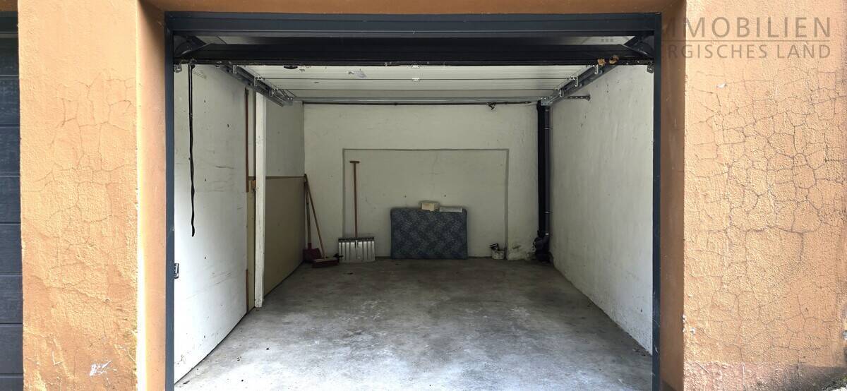 GEPFLEGTE 2-RAUMWOHNUNG MIT BALKON UND GARAGE IN RUHIGER LAGE 2 zimmer