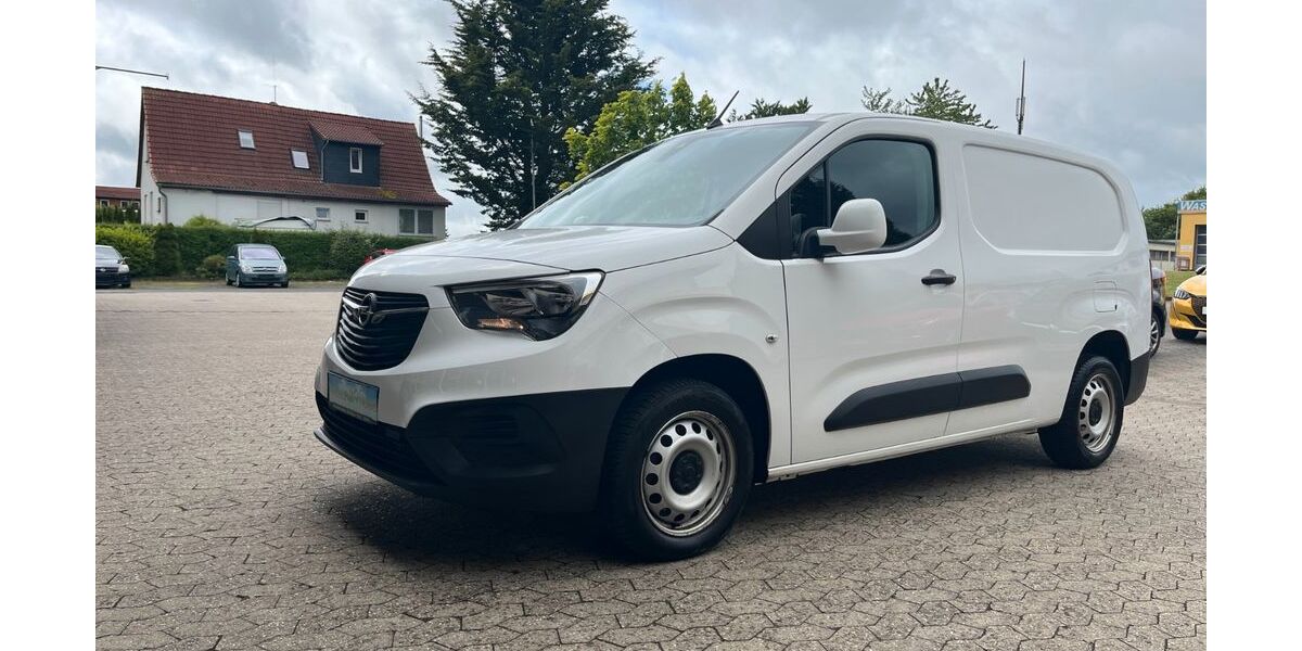 Opel Combo 99.982 km 13.590 &euro; Bad Wildungen 34537