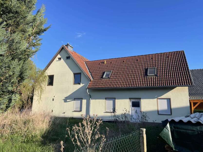 Haus zum Kaufen in Eisfeld 73.000 € 132 m²