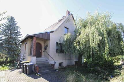 Sanierungsbedürftiges EFH - lassen Sie Ihren Wohn(t)raum in Taura entstehen