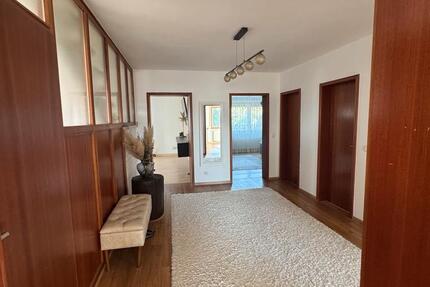 Wohnung Neumarkt in der Oberpfalz Altenhof - 3 Zimmer, 106 m&sup2;, 1.200&euro; | Angebot:26327154