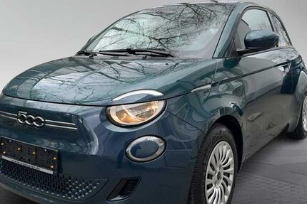 Fiat 500 21.900 km 20.490 &euro; München 81249