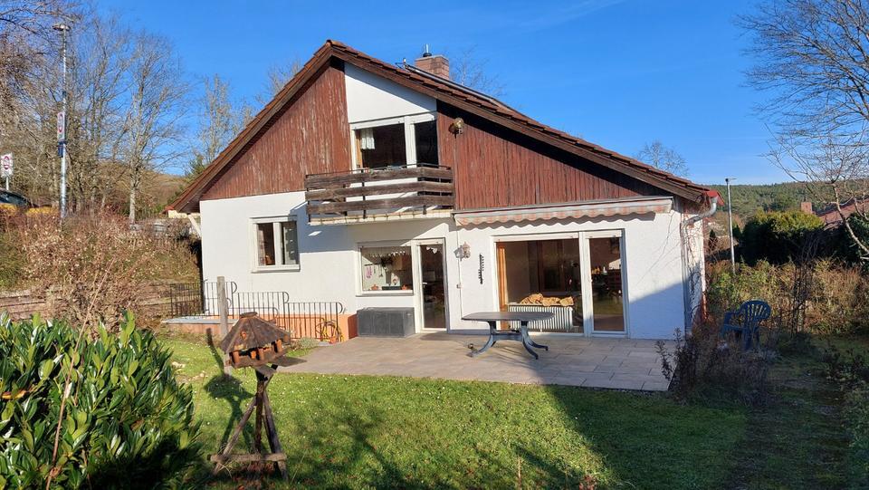 Einfamilienhaus in sehr schöner Wohnlage in Eisenberg Steinborn