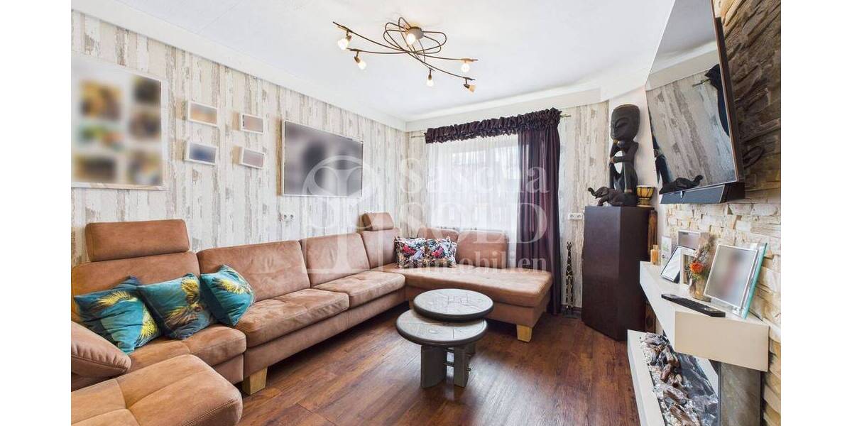 Freistehendes Einfamilienhaus mit Pool, Sauna und PV-Anlage - Viel Platz & Komfort in ruhiger Lage - Einfamilienhaus Ottweiler Lautenbach | Angebot:26897065