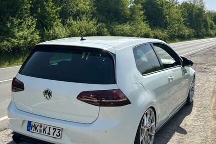 VW Golf 184.000 km 15.999 &euro; Menden 58710