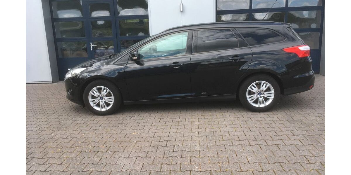 Ford Focus 143.000 km 6.900 &euro; Osnabrück 49086