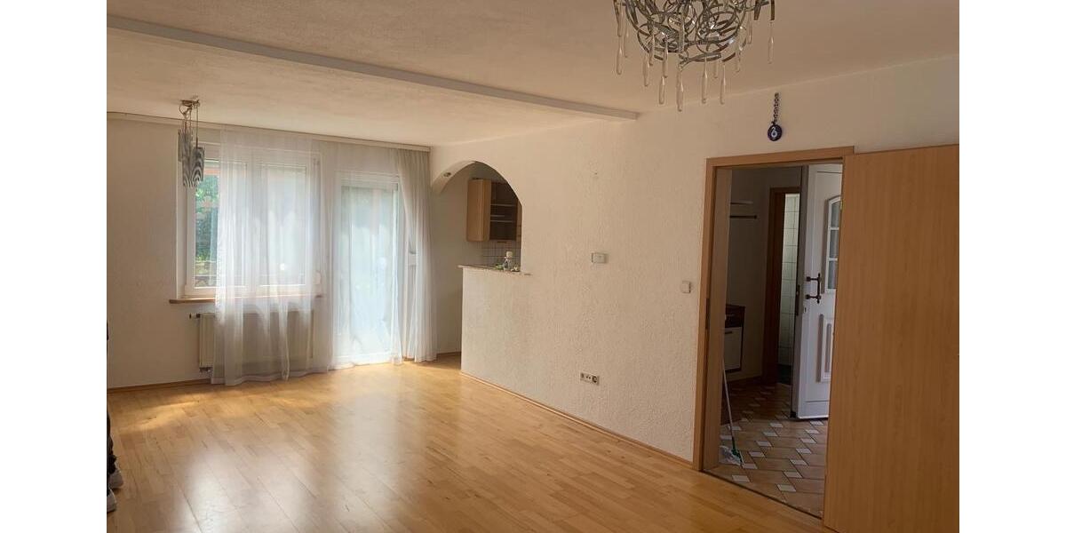 Doppelhaushälfte Giengen an der Brenz - 5 Zimmer, 120 m&sup2;, 1.500&euro; | Angebot:25774773