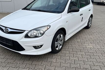 Hyundai i30 205.000 km 2.250 &euro; Heidelberg 69115