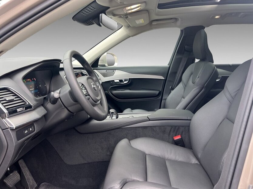 XC90 T8 Plus Bright AWD H&K Pano Kamera 7-Sitzer