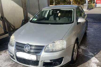 VW Jetta 241.795 km 2.300 &euro; Berlin 10589