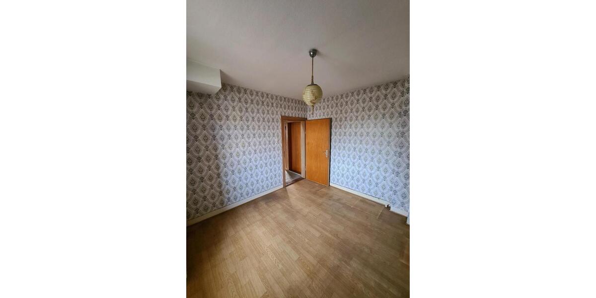 Einfamilienhaus Erbach - 7 Zimmer, 145 m&sup2;, 290.000&euro; | Angebot:25390811