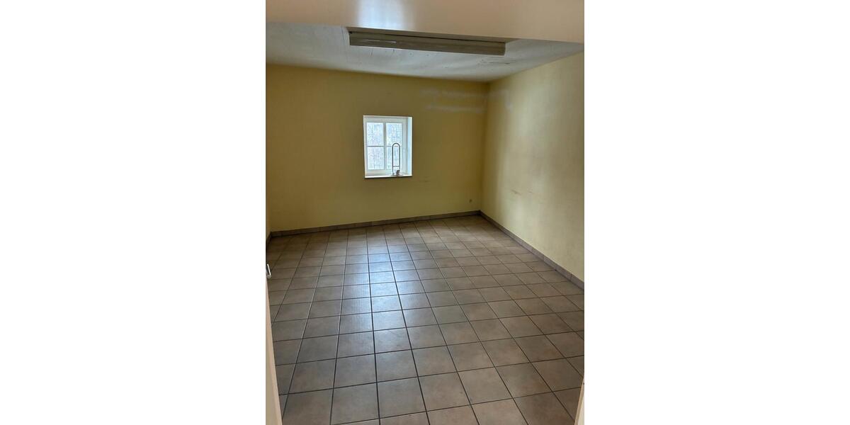 Gewerbeobjekt Bad Windsheim - 1.200&euro; | Angebot:24831381