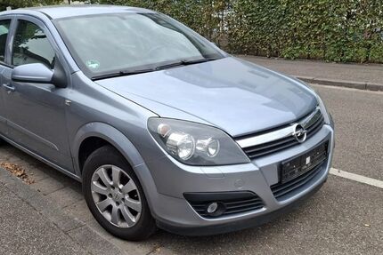 Opel Astra 180.000 km 2.250 &euro; Freiburg 79116