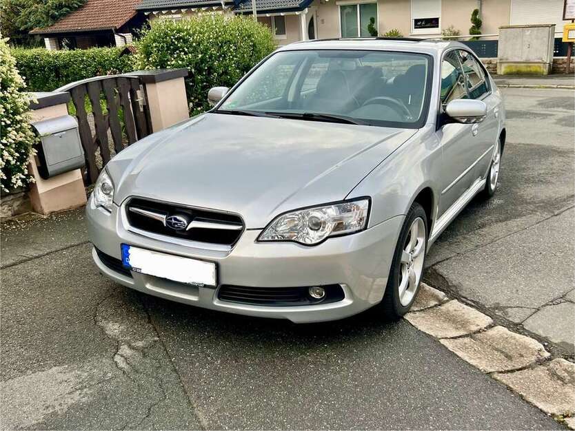 Subaru Legacy 82.000 km 9.000 € Untersteinach 95369