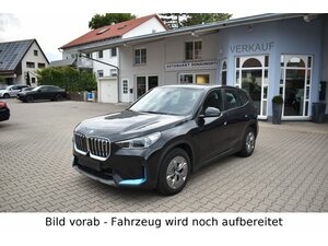 BMW iX1 30 xDrive Navi PanoDach Keyless LED 24.332 km 37.995 &euro; Donauwörth 86609